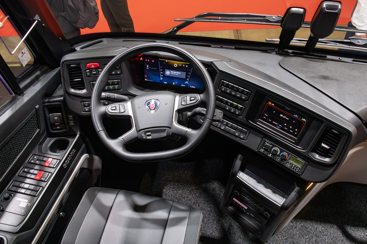 Швеция, Scania Touring HD 13.7 № HPE 84G; Бельгия — Busworld Europe 2025