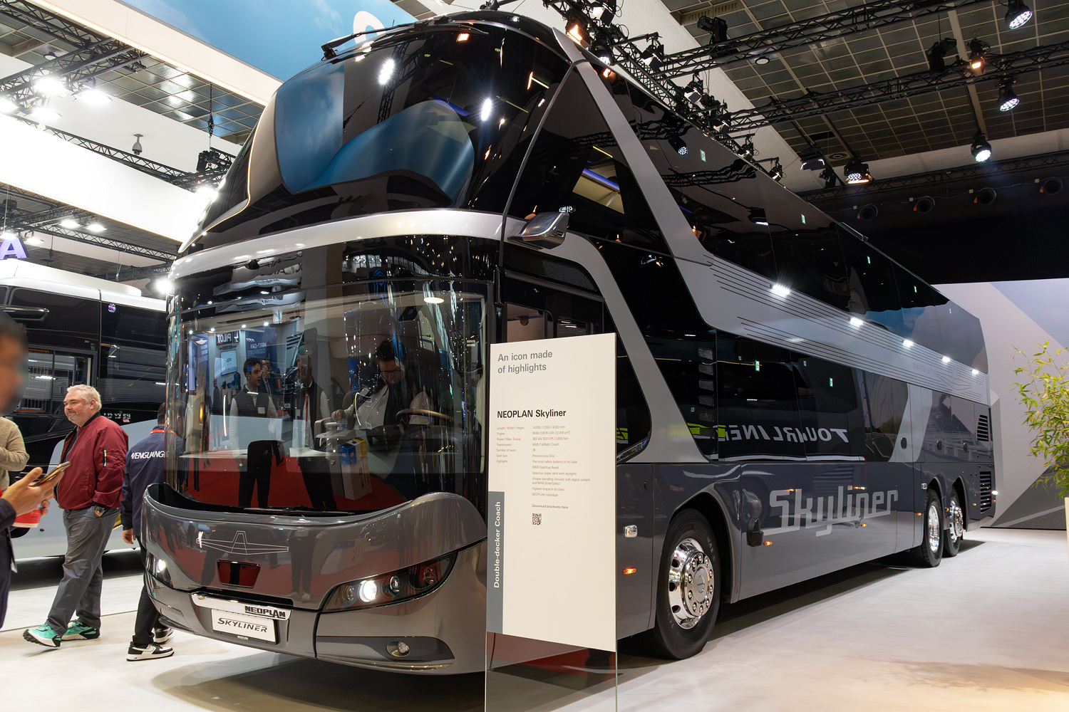 Бавария, Neoplan P06 N1222/3L Skyliner L № [P062490]; Бельгия — Busworld Europe 2025