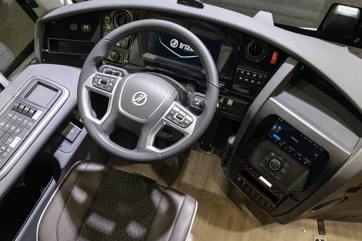 Испания, Irizar i6S 14-3,7 Efficient № [116004]; Бельгия — Busworld Europe 2025