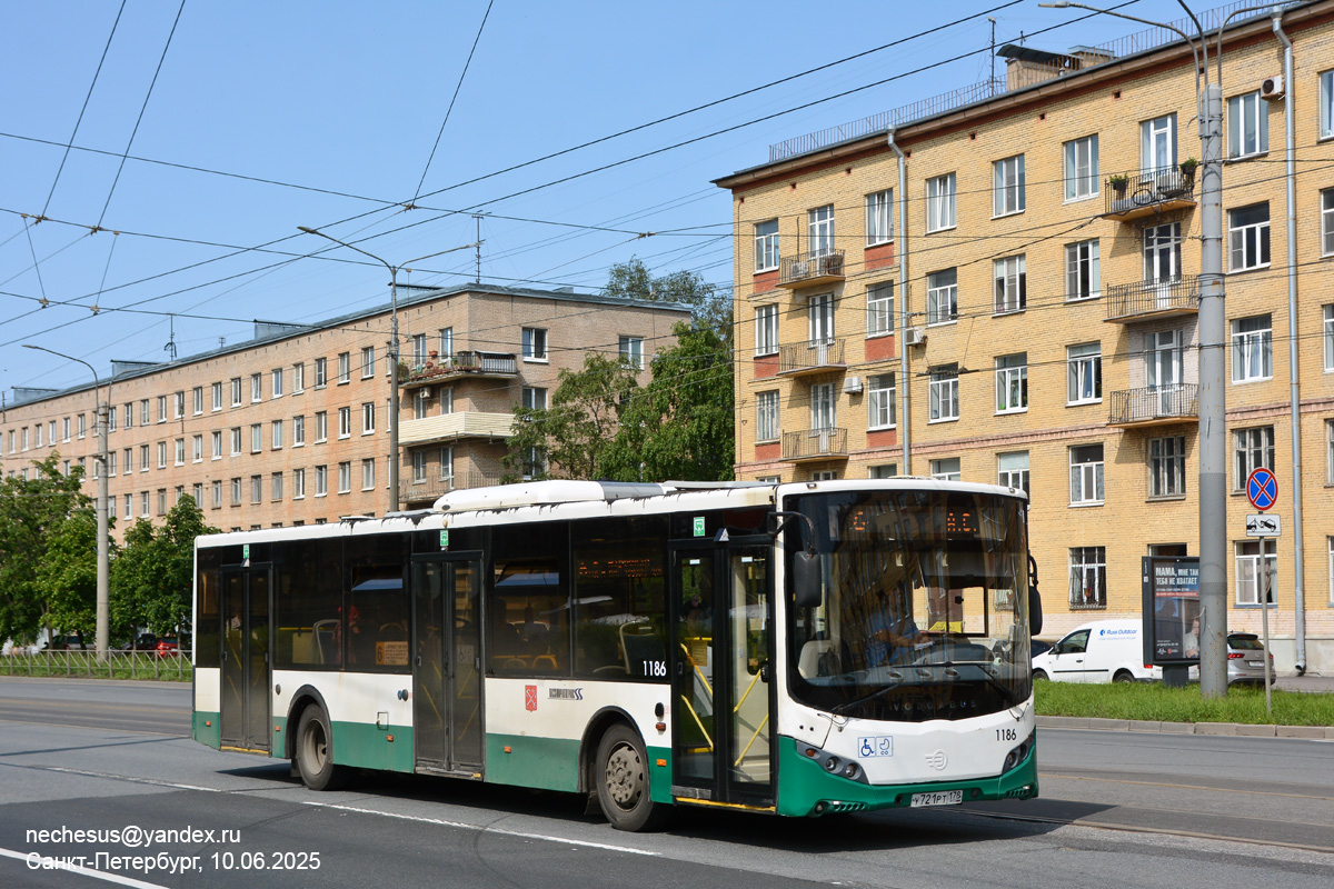 Санкт-Петербург, Volgabus-5270.00 № 1186