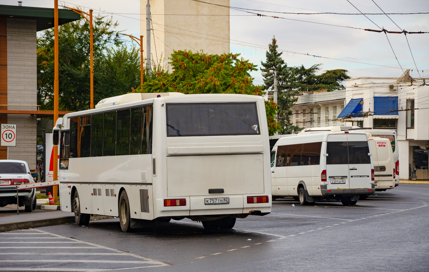 Республика Крым, КАвЗ-4238-82 № К 757 ТН 82 Республика Крым, КАвЗ-4238-82 № К 757 ТН 82