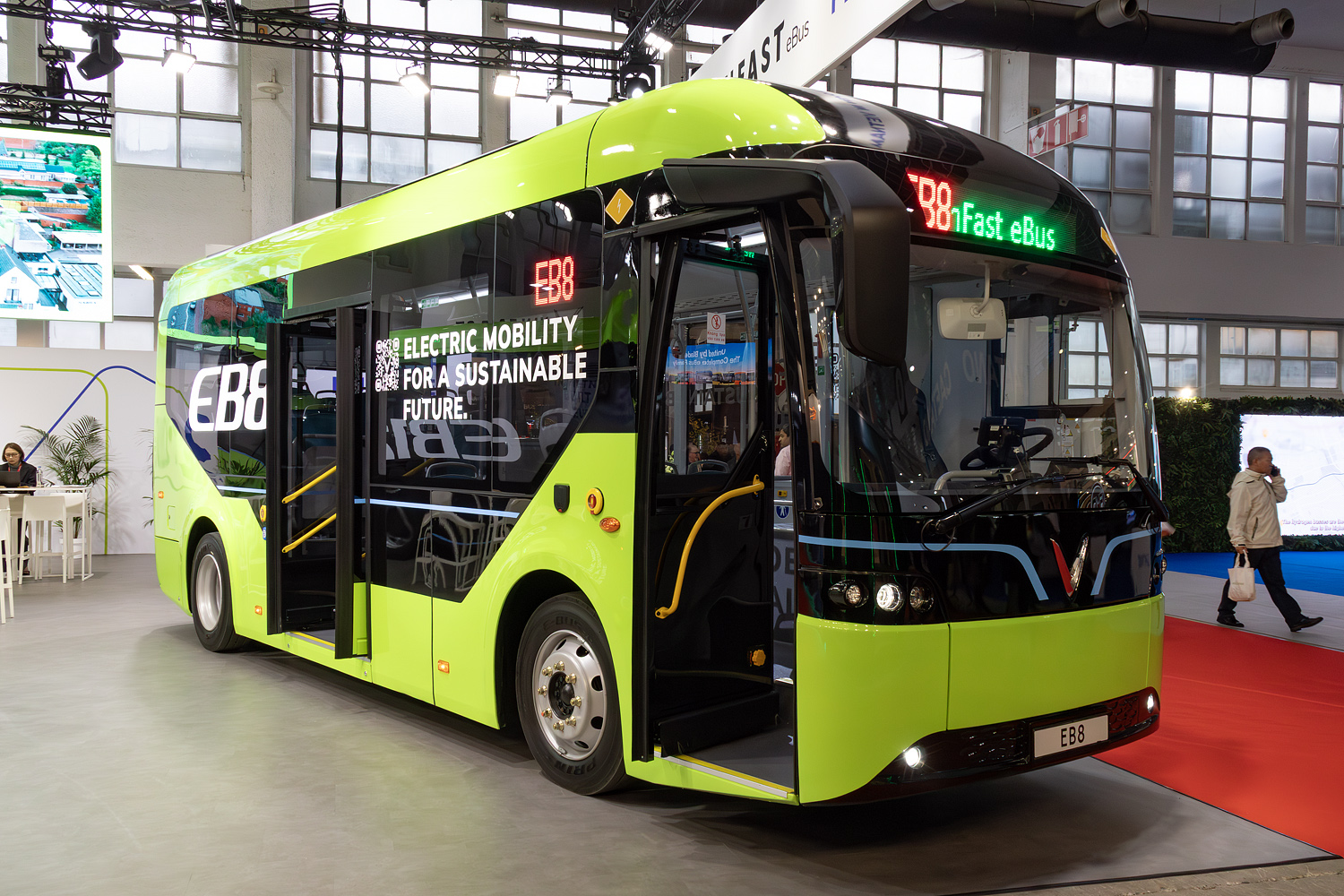 Вьетнам, VinFast Green Bus 8 № [EB8]; Бельгия — Busworld Europe 2025