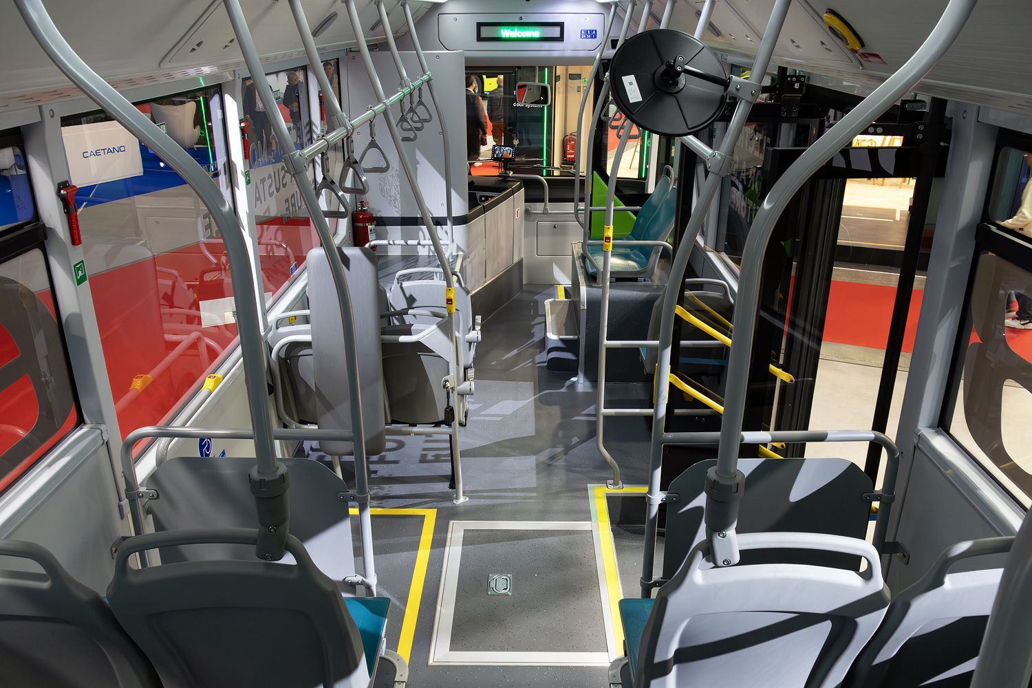 Вьетнам, VinFast Green Bus 8 № [EB8]; Бельгия — Busworld Europe 2025