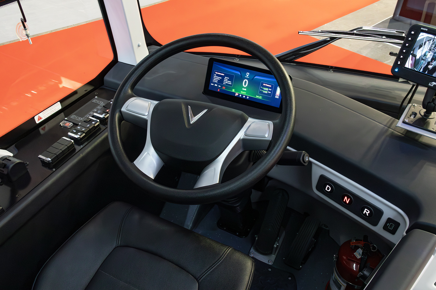 Вьетнам, VinFast Green Bus 8 № [EB8]; Бельгия — Busworld Europe 2025