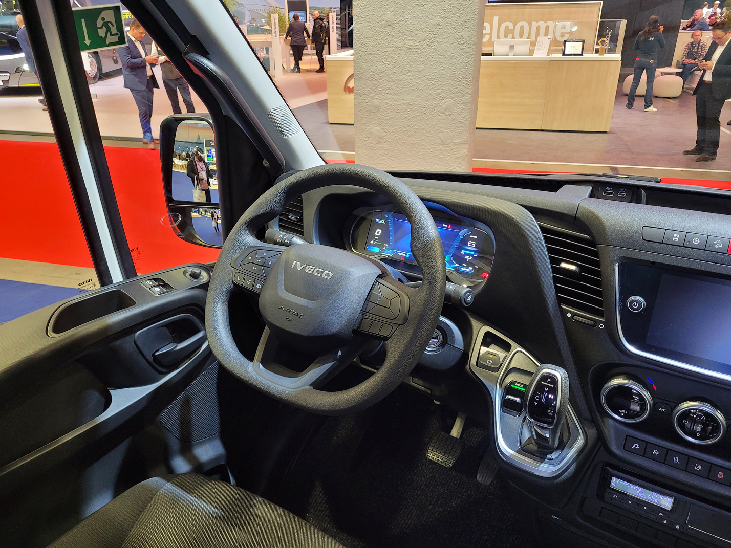 Франция, IVECO e-Daily Line 72C14E № [e-Daily]; Бельгия — Busworld Europe 2025