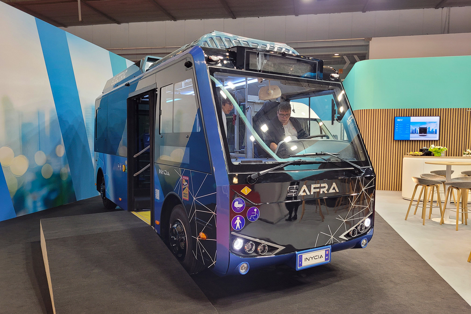 Франция, Safra INYCIA (Yangtse WG6640BEVDHT3) № [INYCIA]; Бельгия — Busworld Europe 2025