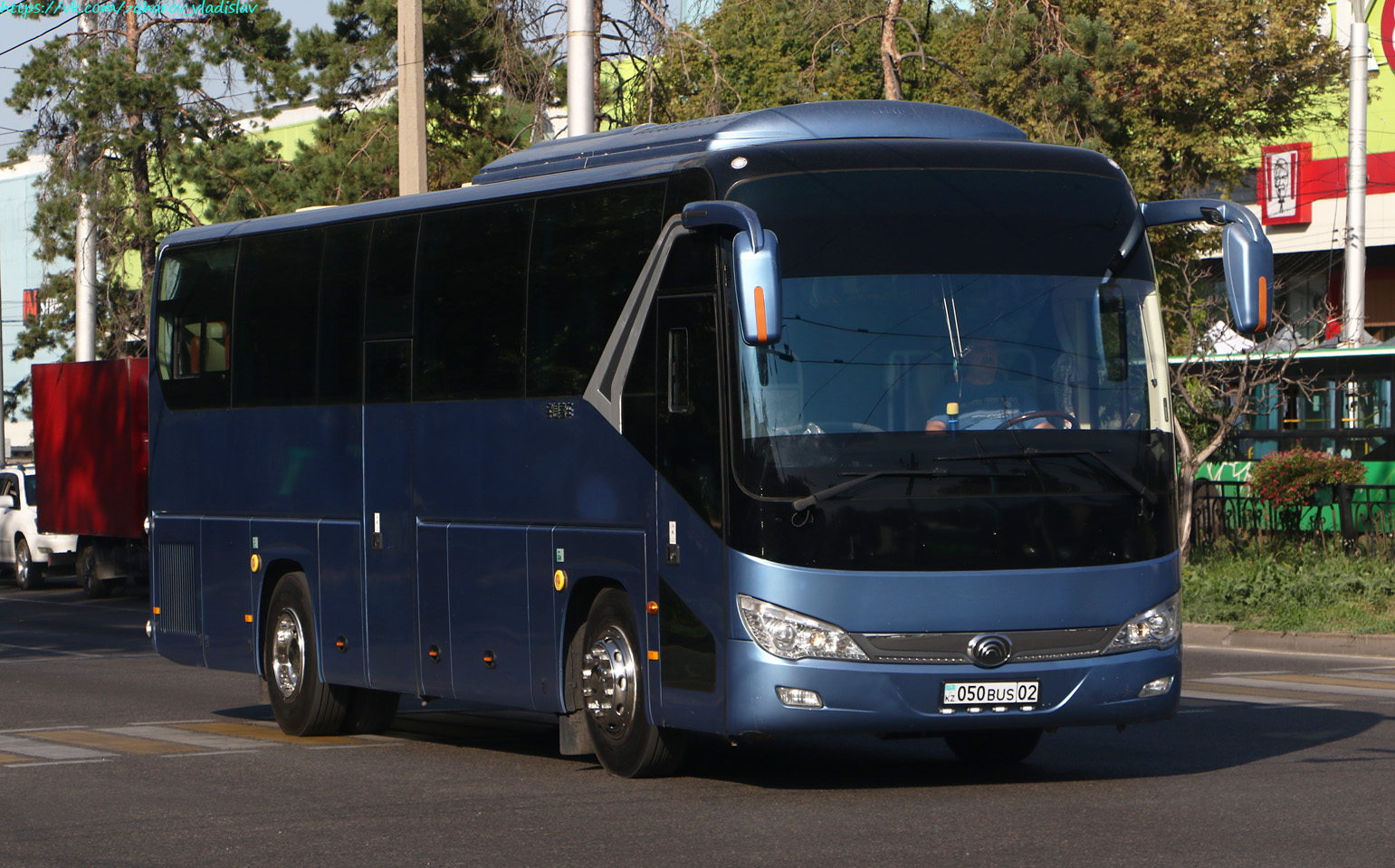 Алматы, Yutong ZK6107HBZA № 050 BUS 02