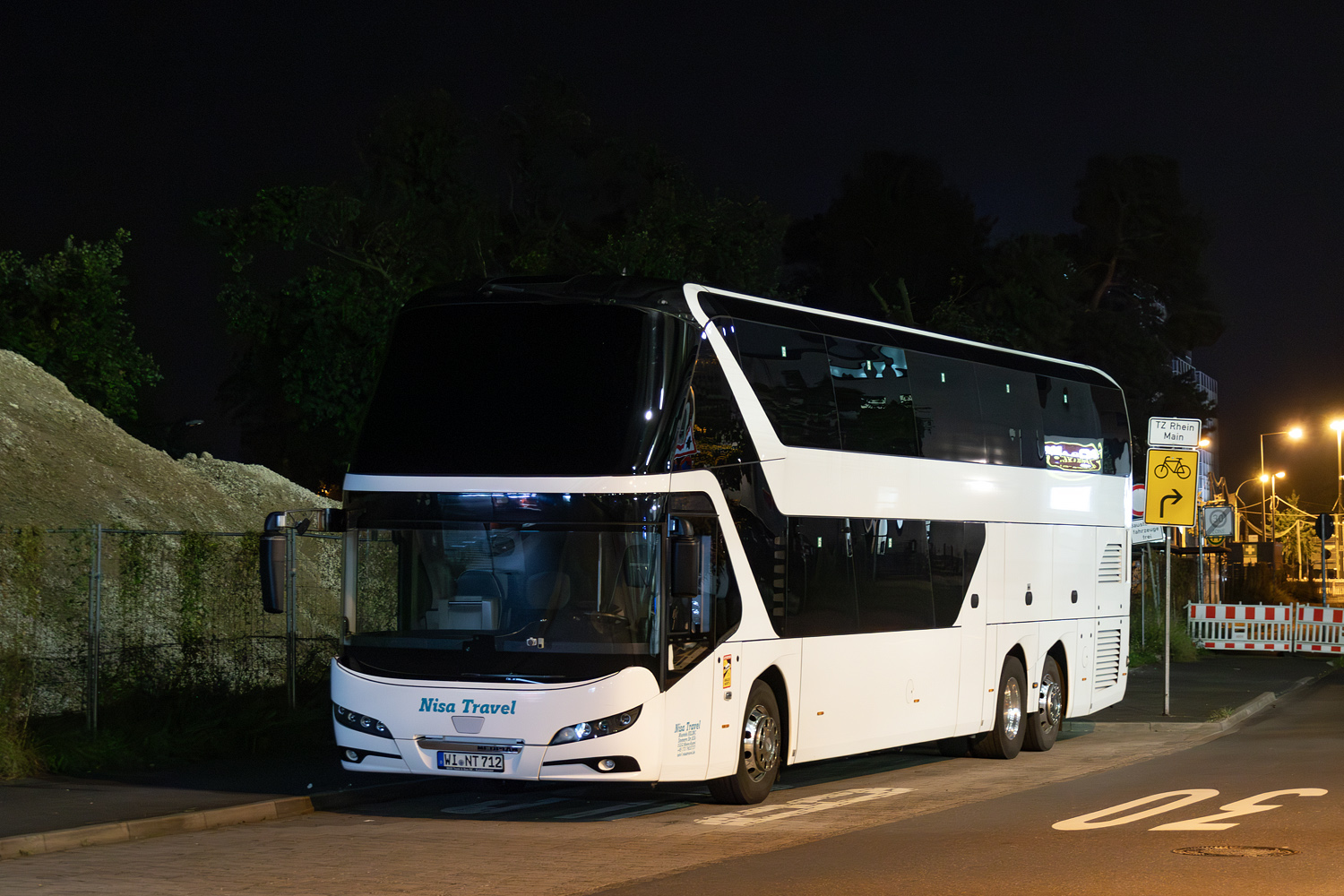Гессен, Neoplan P06 N1222/3L Skyliner L № WI-NT 712