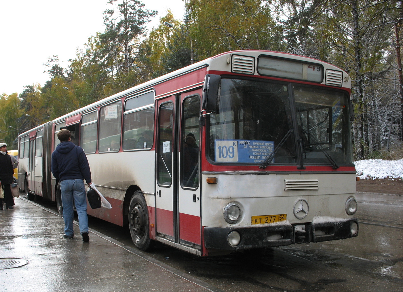 Новосибирская область, Mercedes-Benz O305G № КТ 277 54