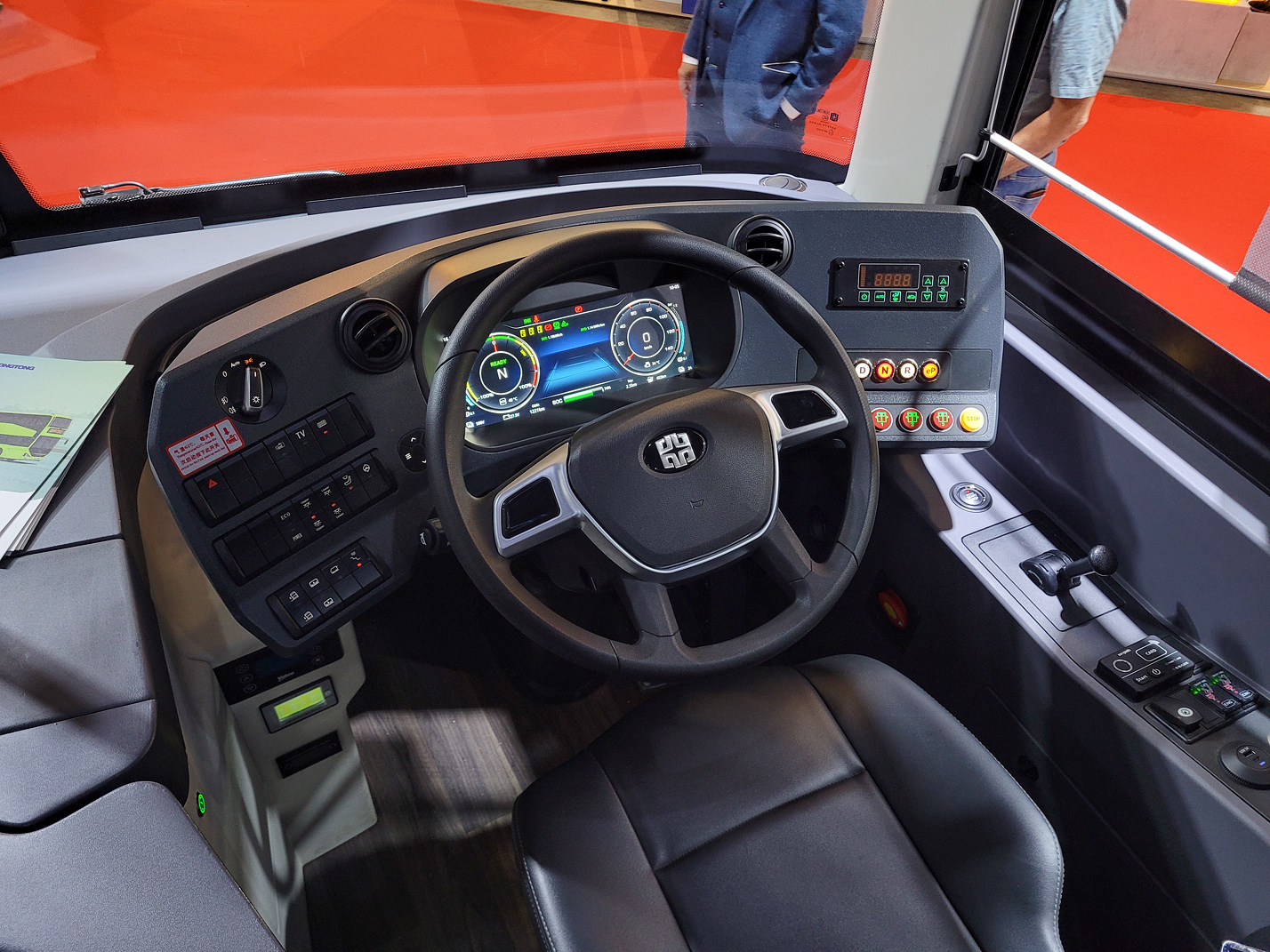 Китай, Zhong Tong N12D № [42894]; Бельгия — Busworld Europe 2025