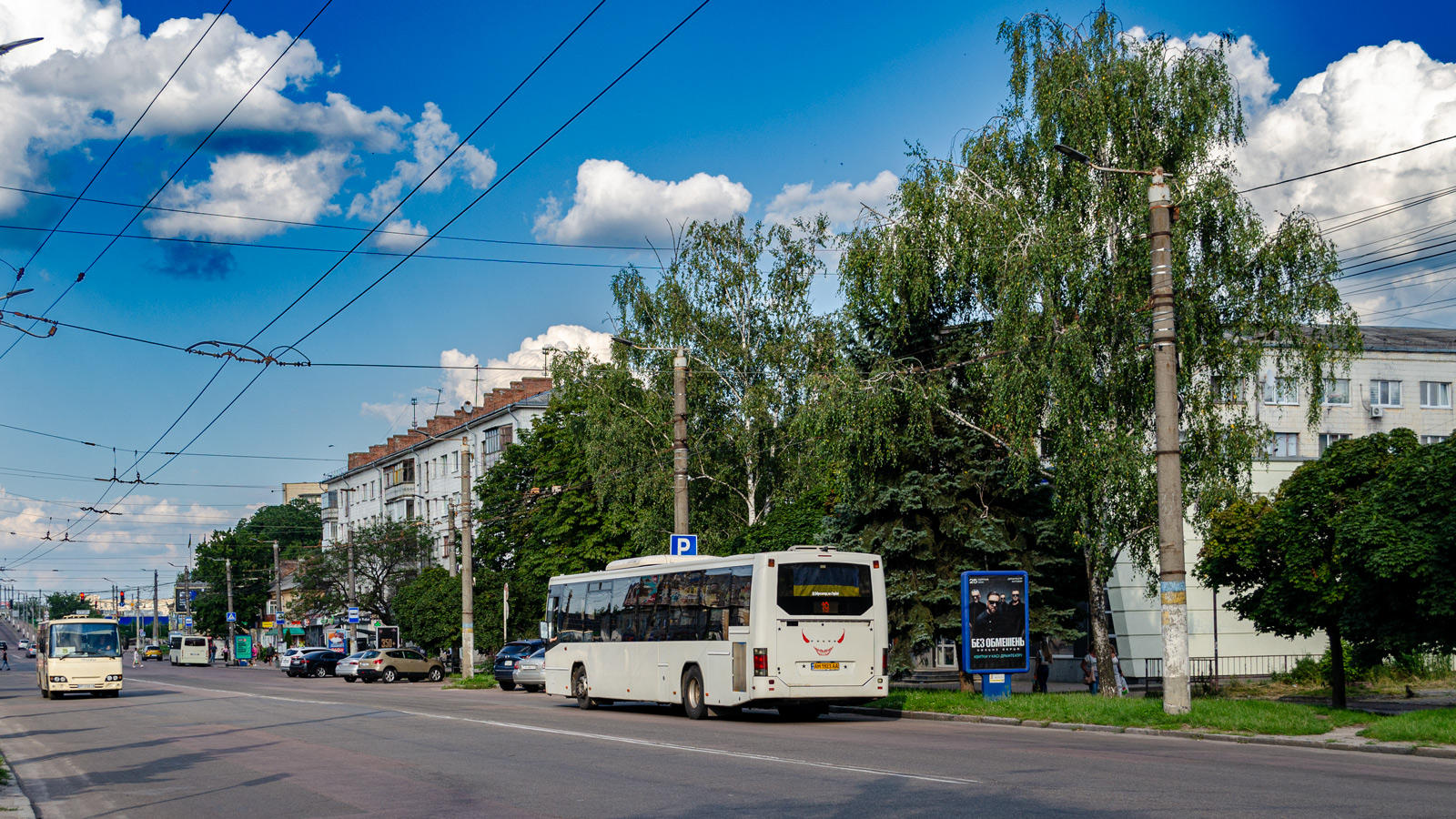 Житомирская область, Volvo 8700LE № AM 1923 AA