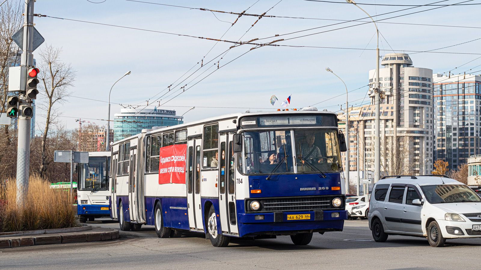 Свердловская область, Ikarus 283.10 № Ikarus 283 (784); Свердловская область — Автопробег, посвящённый Дню автомобилиста и поддержке транспортной реформы (24.10.2025 г.) Свердловская область, Ikarus 283.10 № Ikarus 283 (784); Свердловская область — Автопробег, посвящённый Дню автомобилиста и поддержке транспортной реформы (24.10.2025 г.)