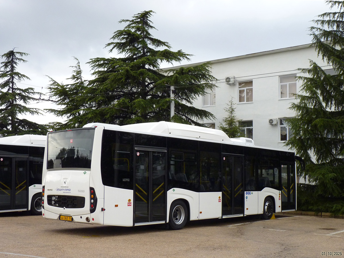 Севастополь, НефАЗ-5299-30-57 № АА 363 92