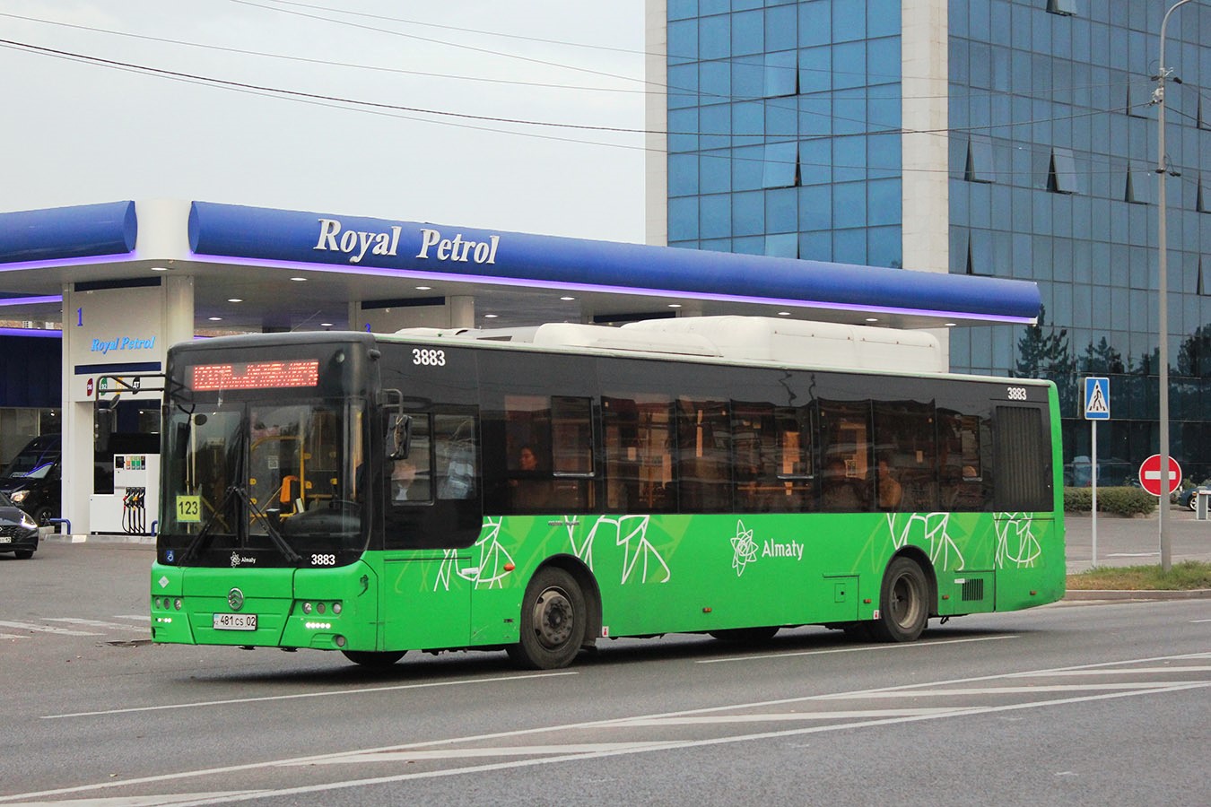 Алматы, Golden Dragon XML6125CN (Hyundai Trans Auto) № 3883