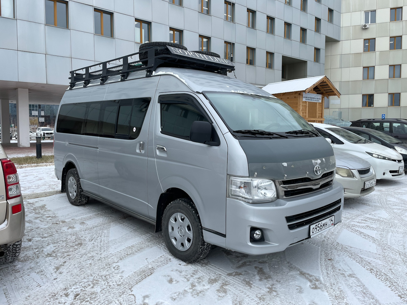 Саха (Якутия), Toyota HiAce TRH223L № О 956 МН 14