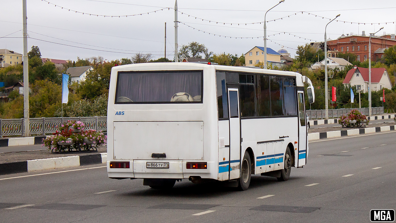 Белгородская область, КАвЗ-4235-32 № Н 866 ТУ 31