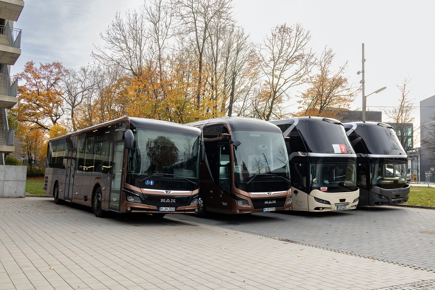 Бавария, MAN 42C Lion's Intercity LE 12 LEÜ330 EfficientHybrid № M-AN 3508