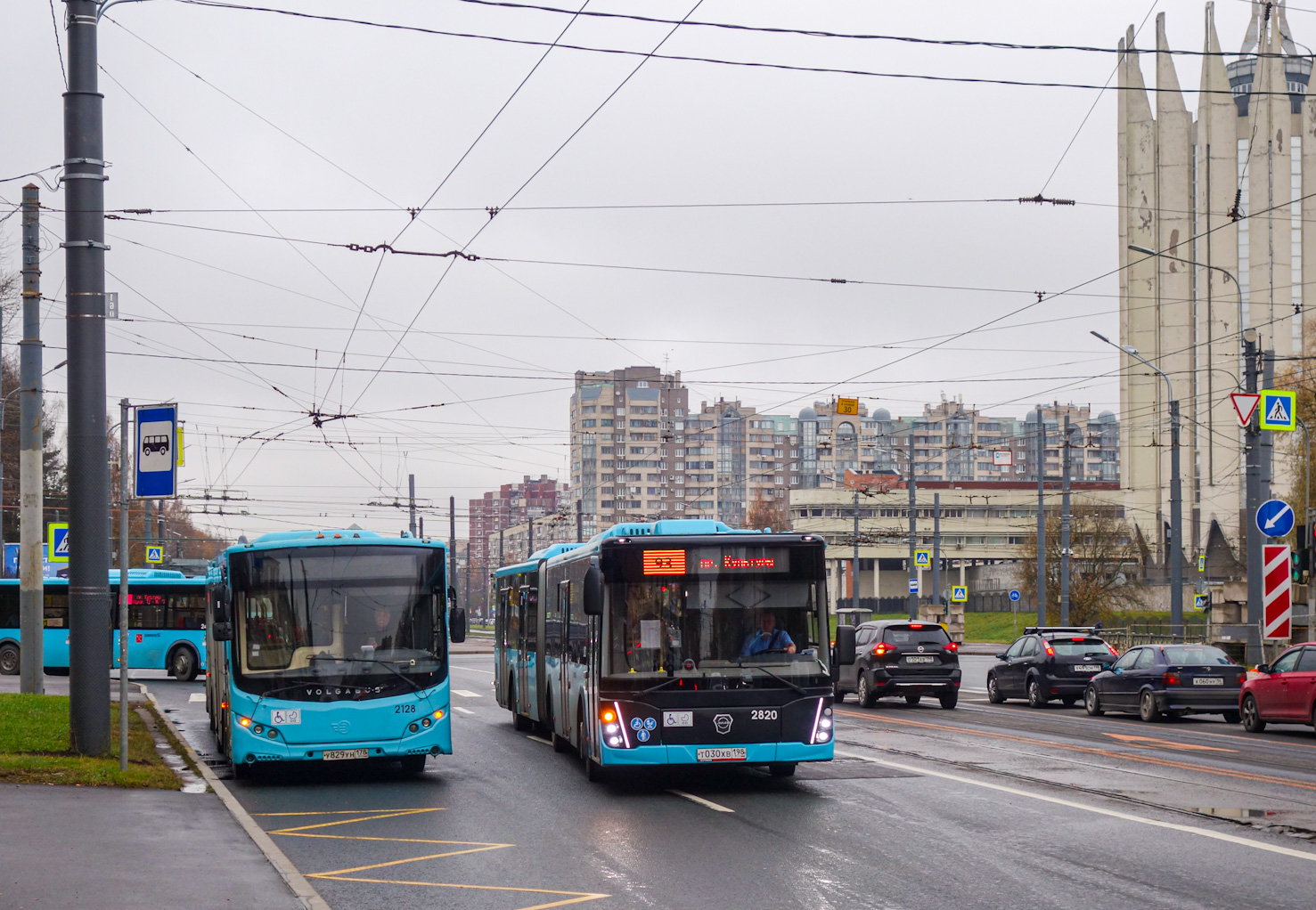 Санкт-Петербург, Volgabus-6271.05 № 2128; Санкт-Петербург, ЛиАЗ-6213.65 № 2820