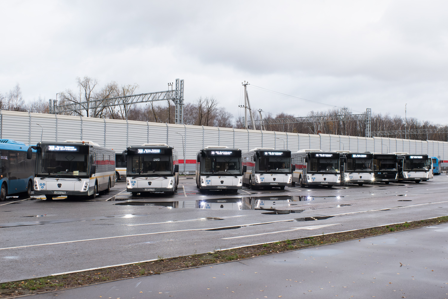 Московская область, ЛиАЗ-5292.65-03 № У 204 УА 790; Московская область, ЛиАЗ-5292.65-03 № С 881 АС 550; Московская область, ЛиАЗ-5292.65-03 № 091042