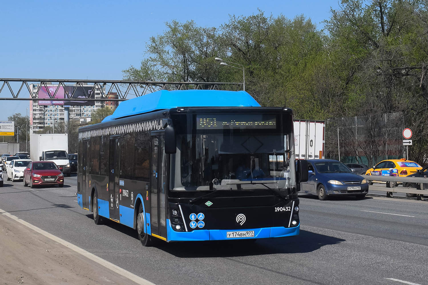 Moskva, LiAZ-5292.67 (CNG) č. 190432