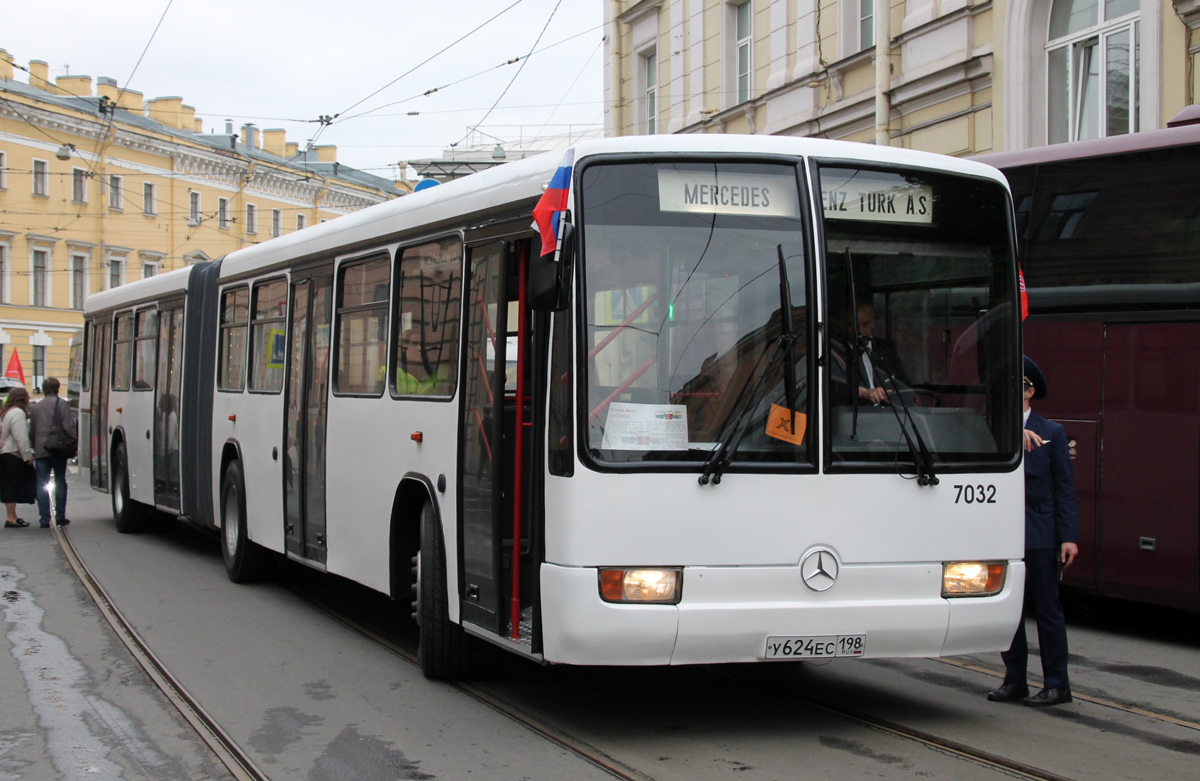 Санкт-Петербург, Mercedes-Benz O345G № 7032; Санкт-Петербург — VI Международный транспортный фестиваль "ТранспортФест-2025"