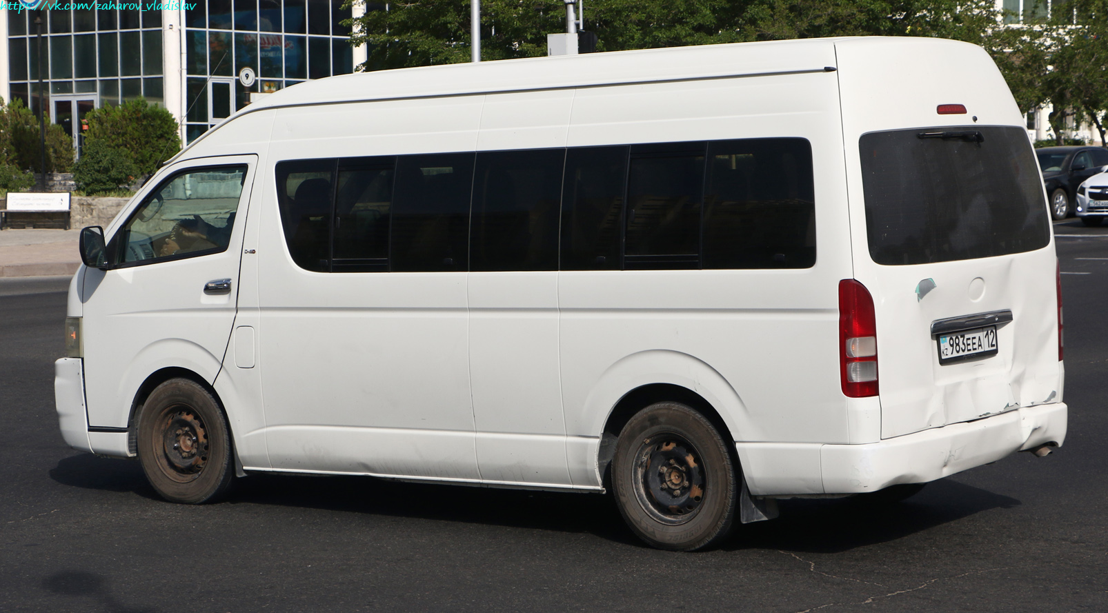 Мангистауская область, Toyota HiAce KDH222L № 983 EEA 12