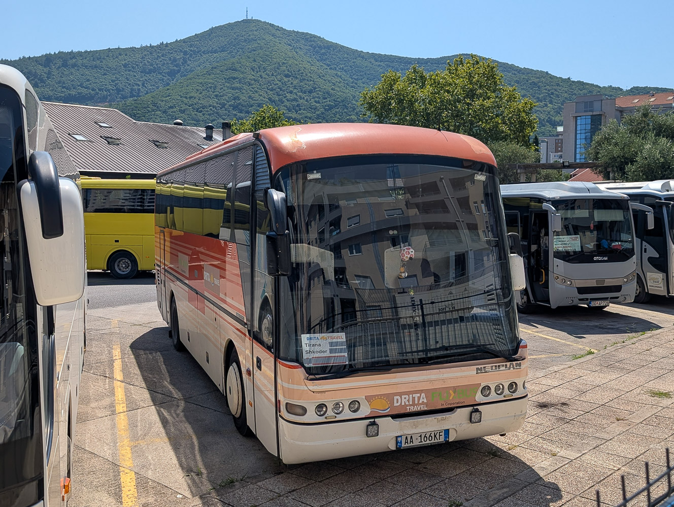 Албания, Neoplan PB9 N3313SHD Euroliner SHD № AA-166KF