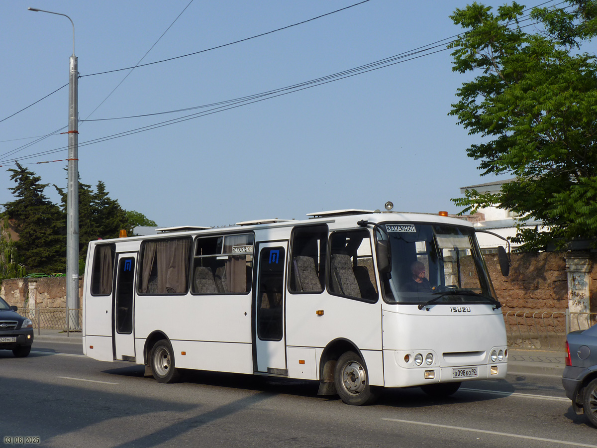 Севастополь, Богдан А09302 № В 098 КО 92