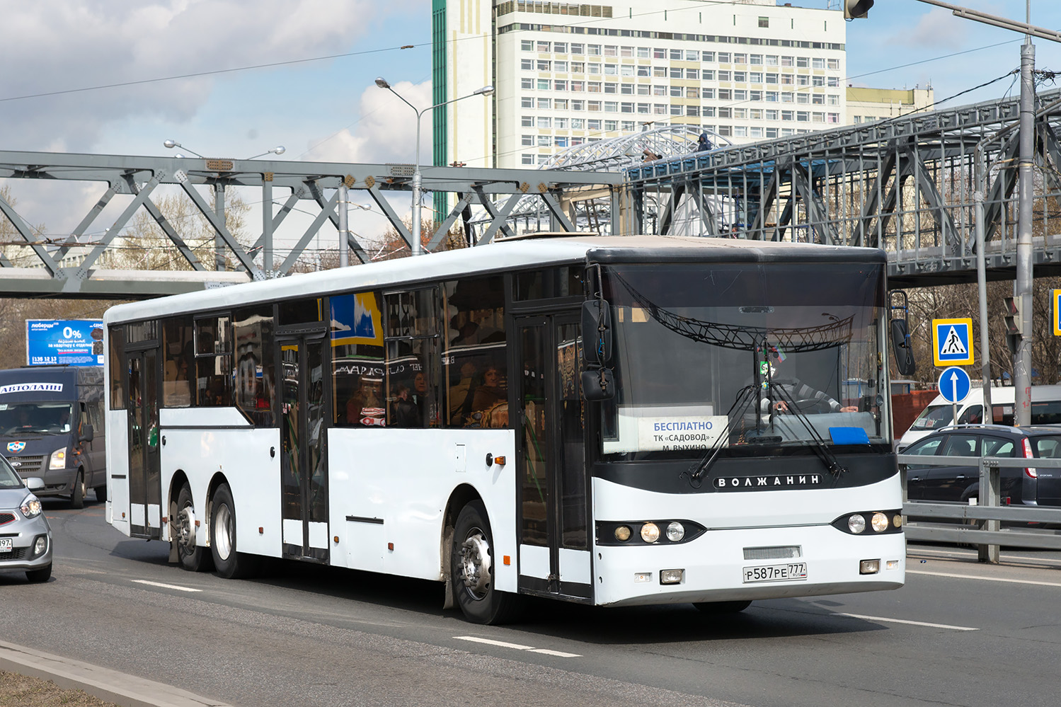 Москва, Волжанин-6270.00 № Р 587 РЕ 777