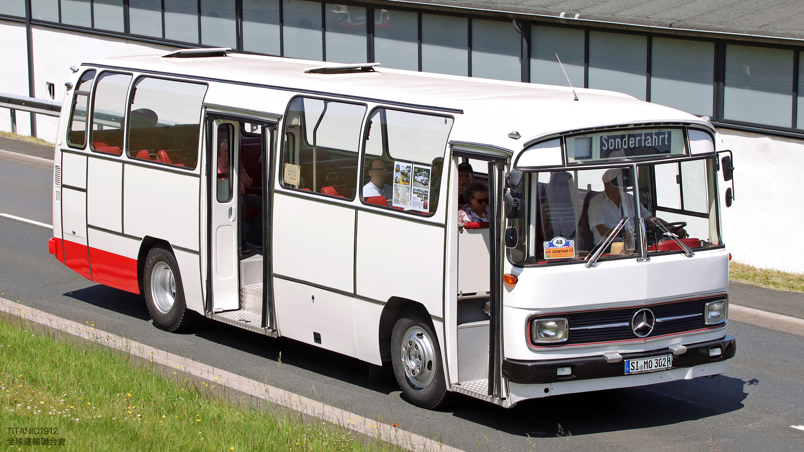 Северный Рейн-Вестфалия, Mercedes-Benz O302-11RSth № SI-MO 302H; Северный Рейн-Вестфалия — 130 лет с запуска первого в мире автобусного маршрута