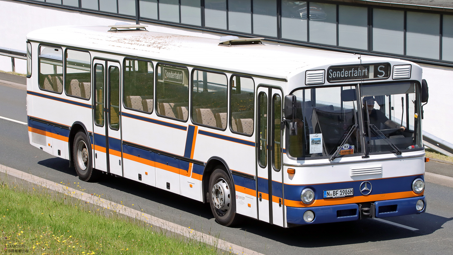 Бавария, Mercedes-Benz O307 № N-BF 1986H; Северный Рейн-Вестфалия — 130 лет с запуска первого в мире автобусного маршрута