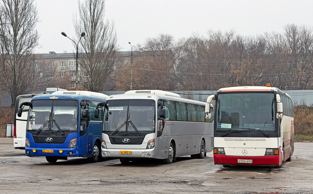 Чувашия, Mercedes-Benz O404-13RHD-L № В 932 СВ 21