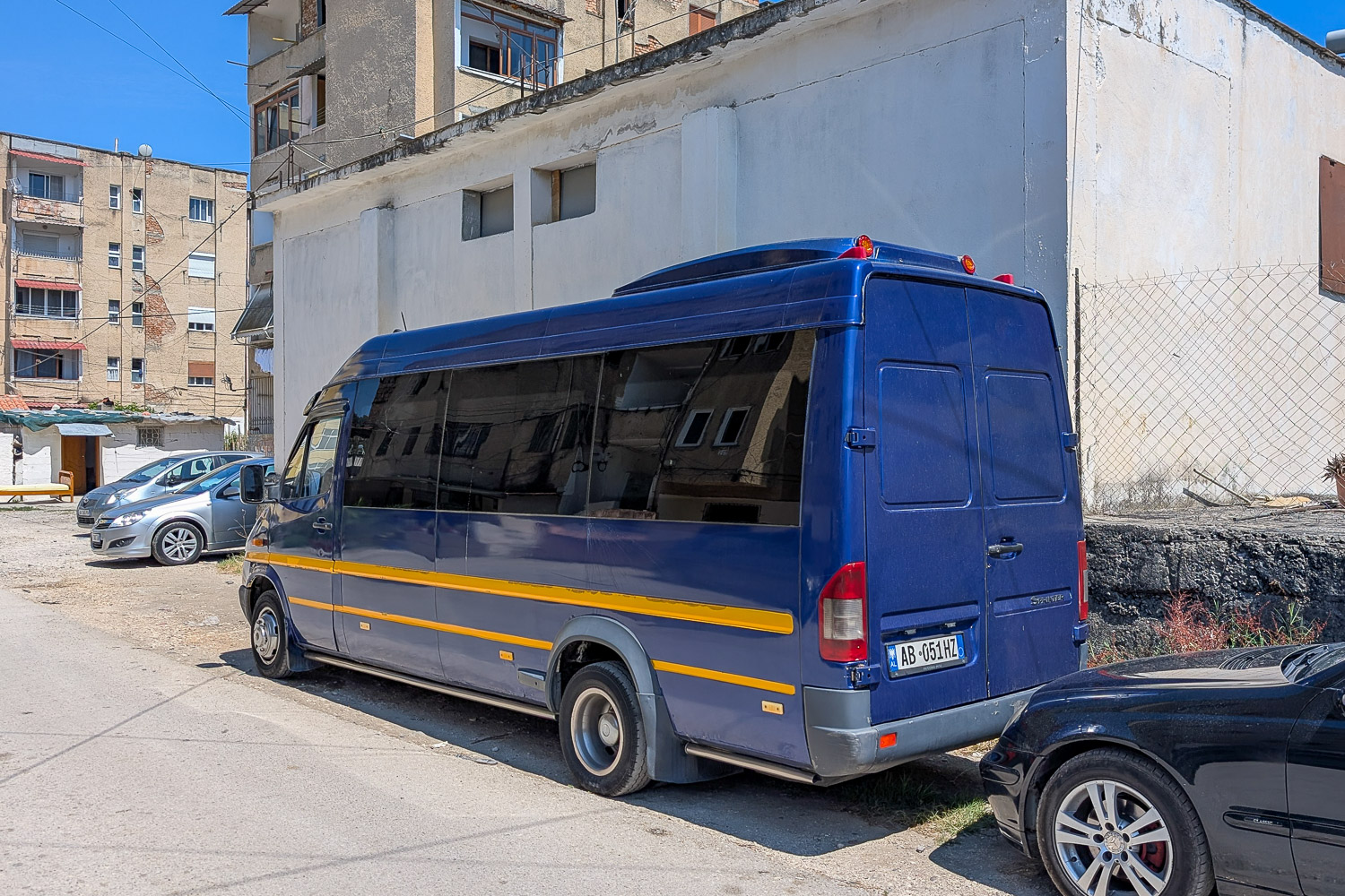 Албания, Mercedes-Benz Sprinter W901–905 (T1N) № AB-051HZ