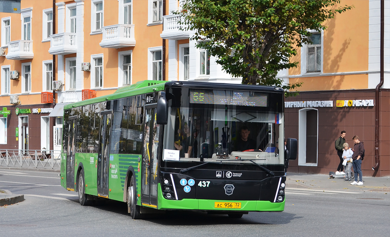 Тюменская область, ЛиАЗ-5292.65 № 437