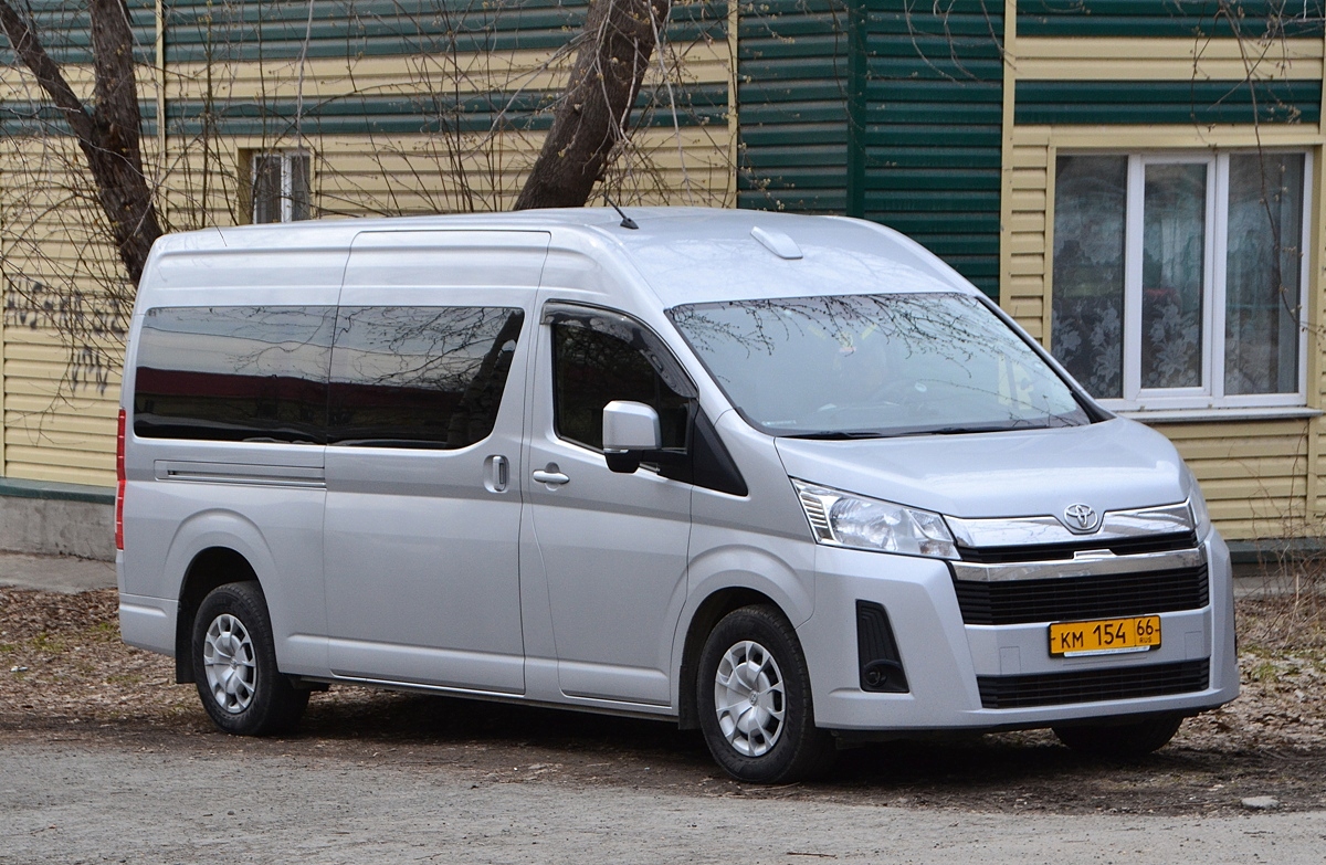 Свердловская область, Toyota HiAce GDH322L № КМ 154 66