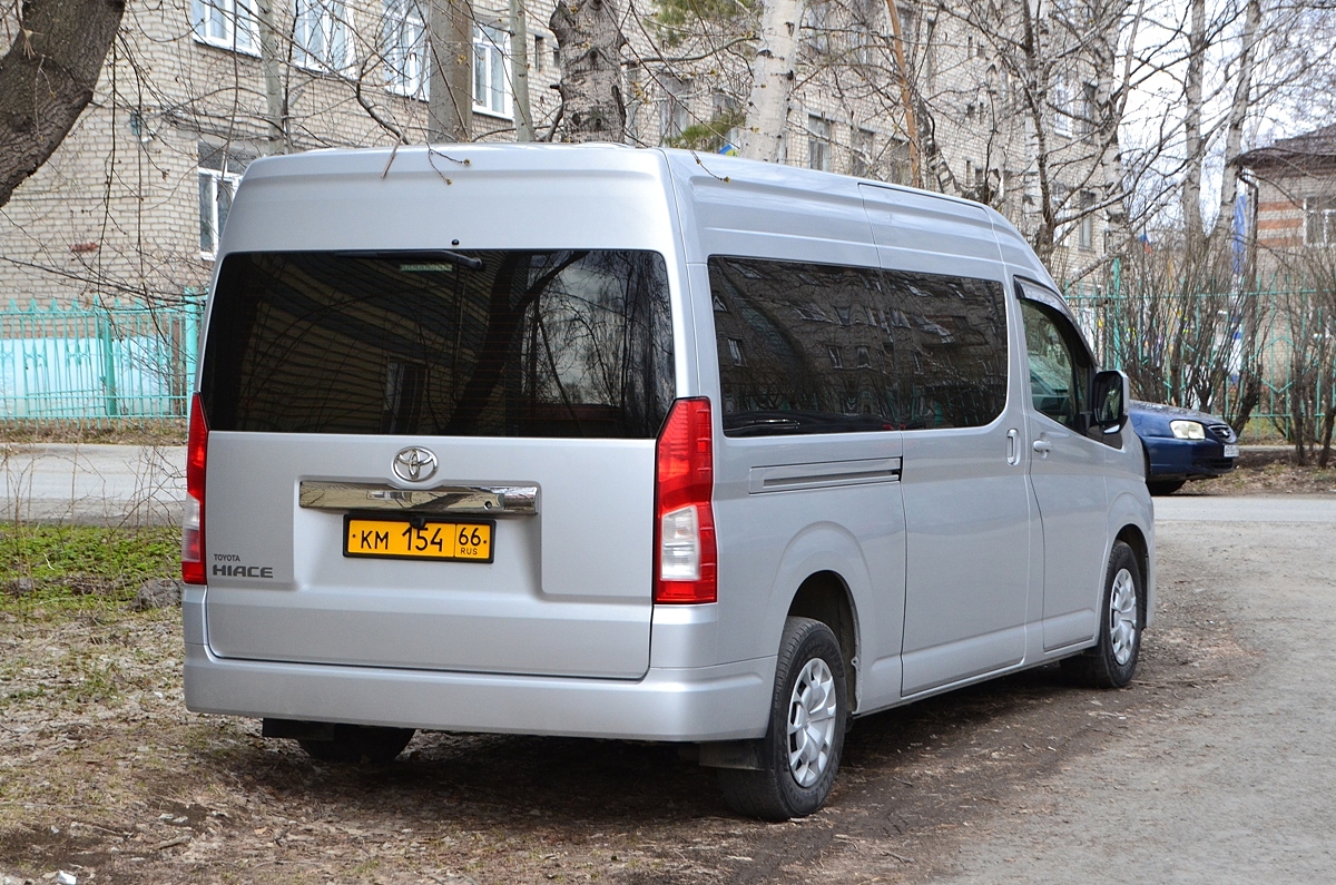 Свердловская область, Toyota HiAce GDH322L № КМ 154 66