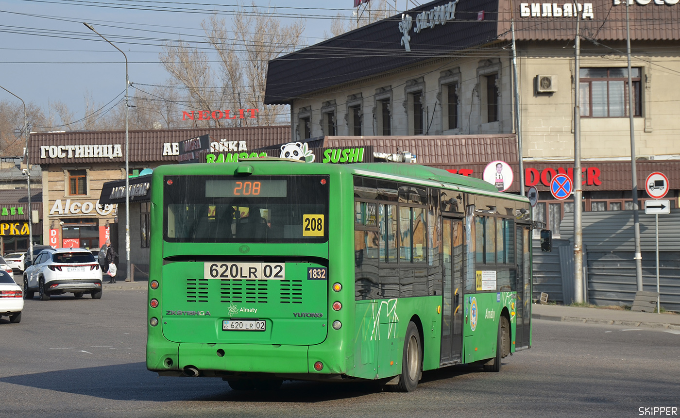 Алматы, Yutong ZK6118HGA № 1832