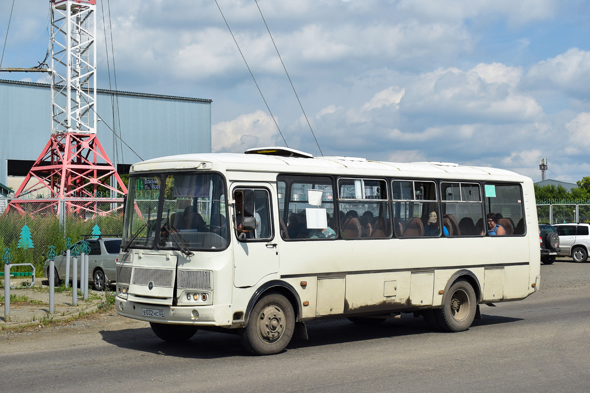 Altayskiy kray, PAZ-4234-04 Nr. В 032 НС 03