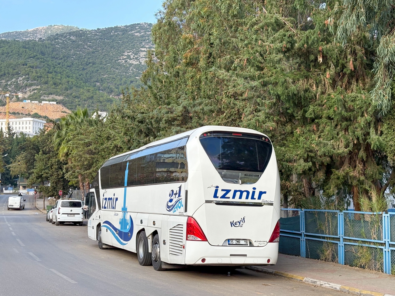 Турция, Neoplan P12 N5218/3SHDL Starliner L № 35 ZMR 19