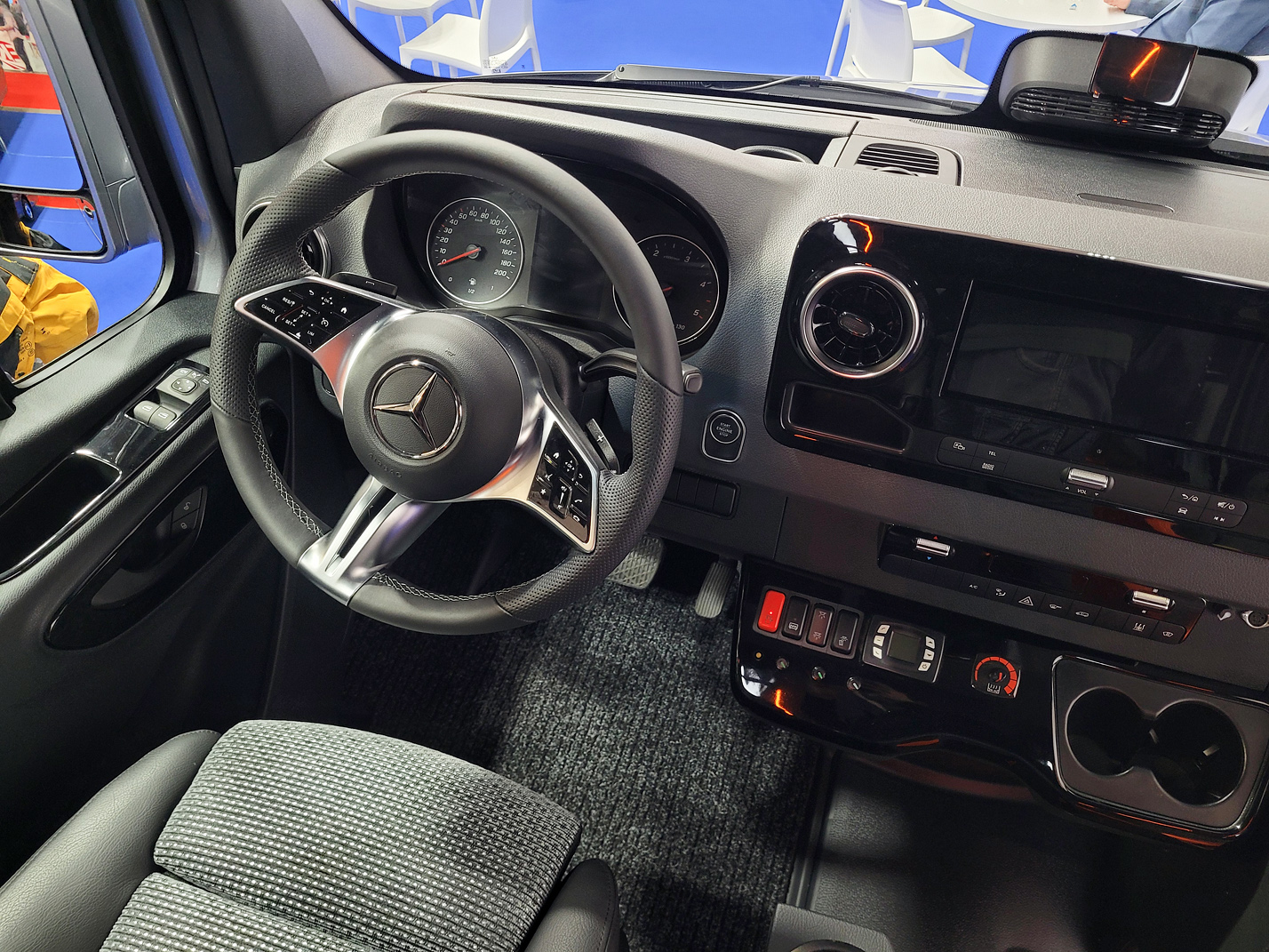 Польша, CMS Auto № [CMS 3]; Бельгия &mdash; Busworld Europe 2025