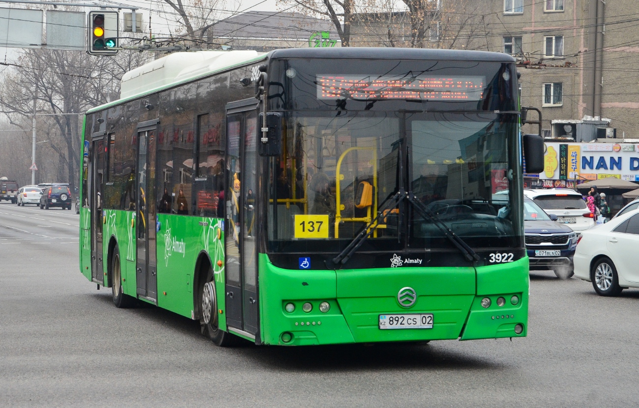 Almaty, Golden Dragon XML6125CN (Hyundai Trans Auto) č. 3922