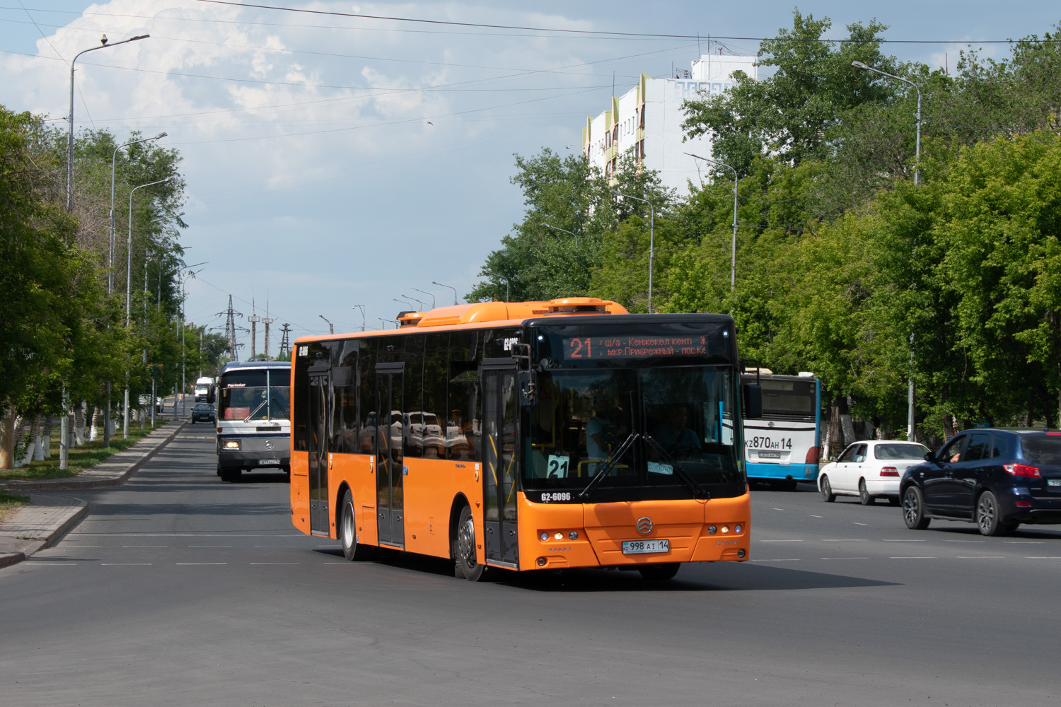 Павлодарская область, Golden Dragon XML6125CR (Hyundai Trans Auto) № G2-6096
