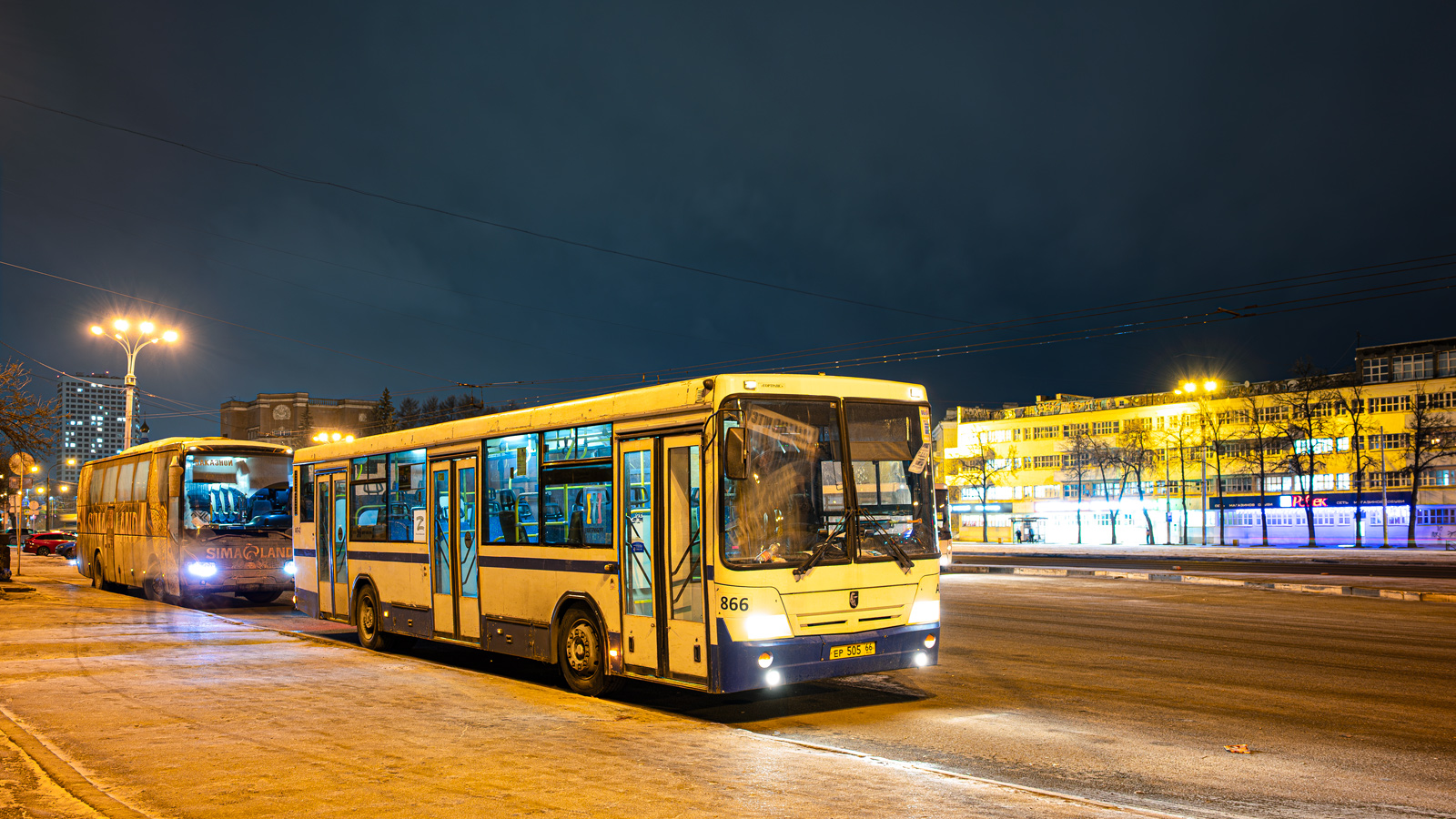 Свердловская область, НефАЗ-5299-20-32 № 866