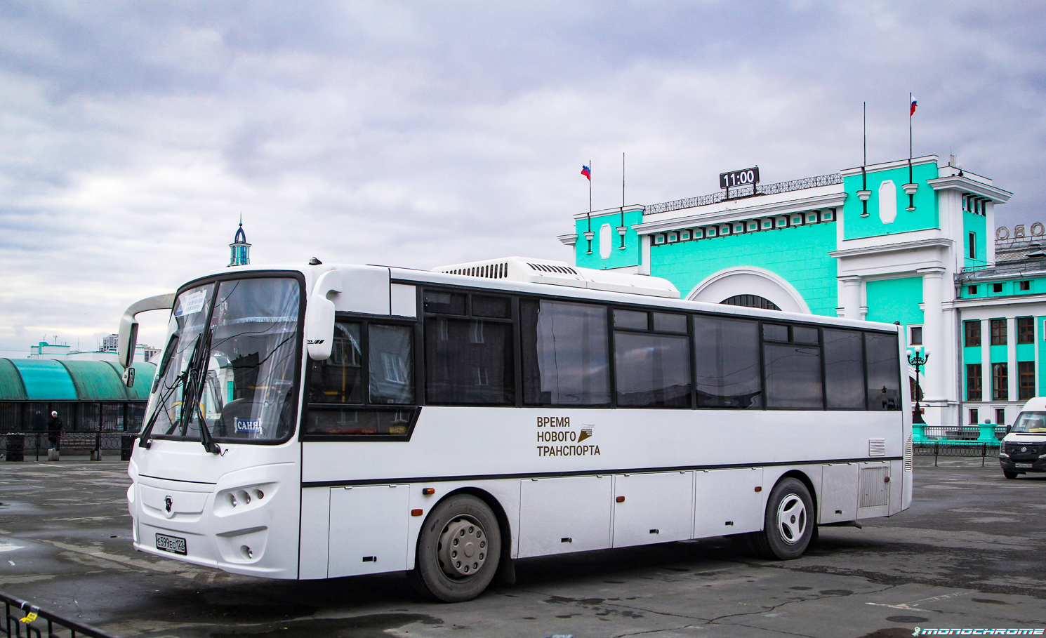 Алтайский край, КАвЗ-4238-62 № E 599 EC 122