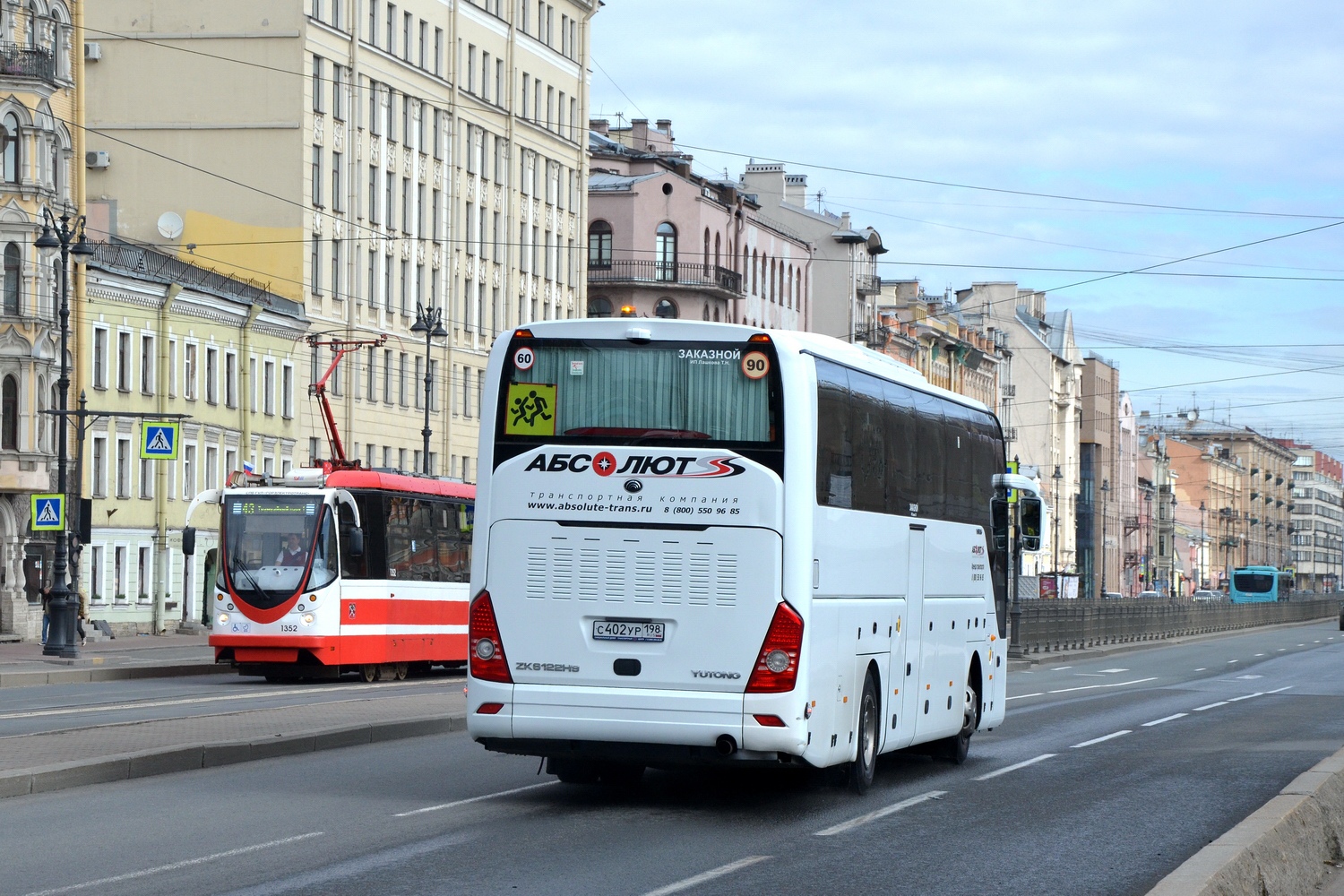 Санкт-Петербург, Yutong ZK6122H9 № С 402 УР 198